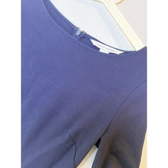 Diane von Furstenberg Navy Blue Ruffle Hem Short Sleeve Sheath Dress Size 4 - Picture 3 of 10